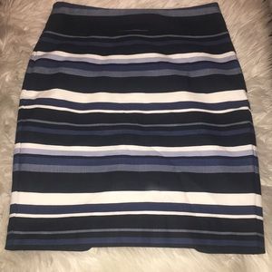 Banana Republic blue and white striped skirt size4